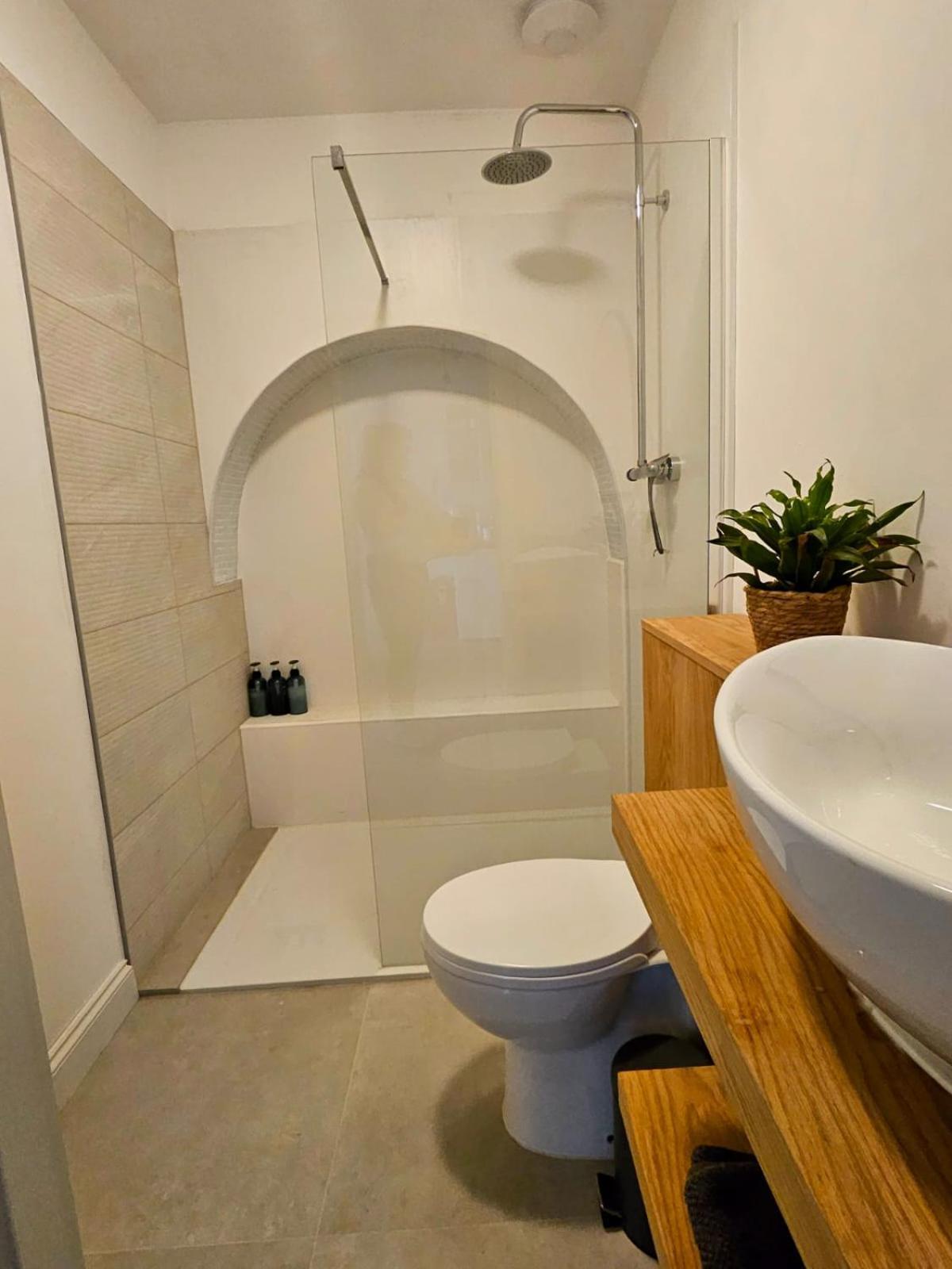 Seaview 2 Bedroom Apartment Литълхамптън Екстериор снимка